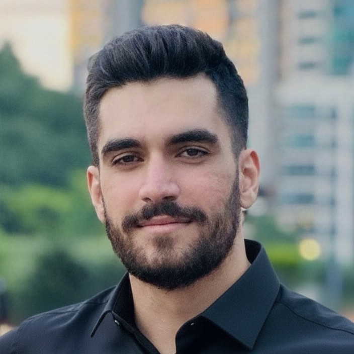 Amir Khoshbakht
